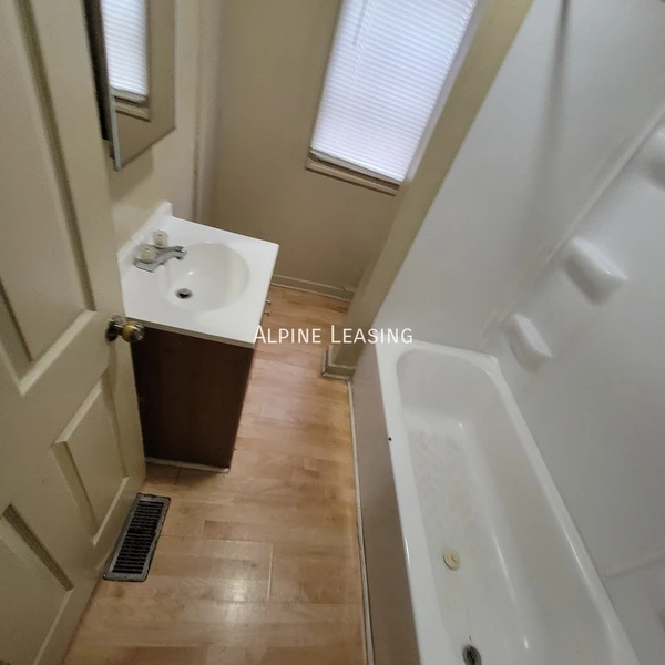 5 bedrooms apartment for rent in Near Eastside - Central Indy, Indianapolis