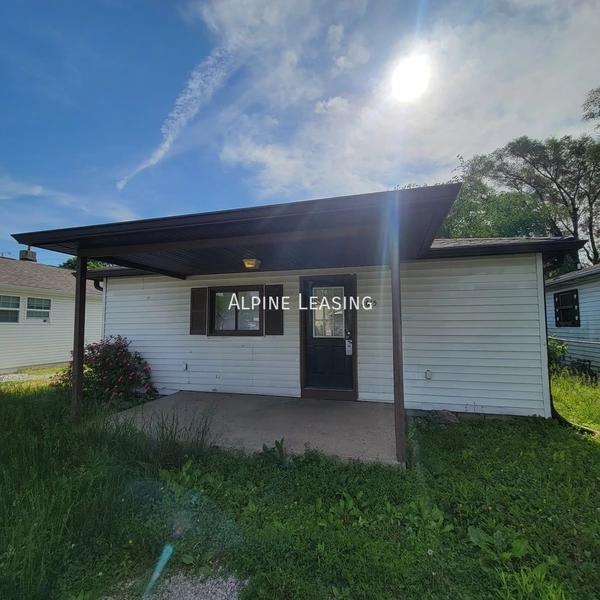 4 bedrooms apartment for rent in Mars Hill - West Indy, Indianapolis