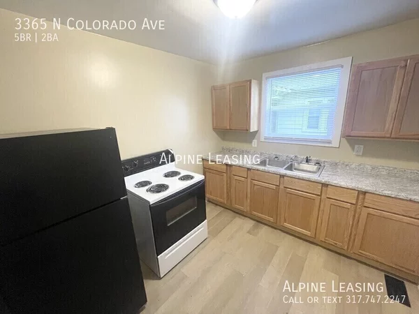 5 bedrooms apartment for rent in Forest Manor - East Indy, Indianapolis