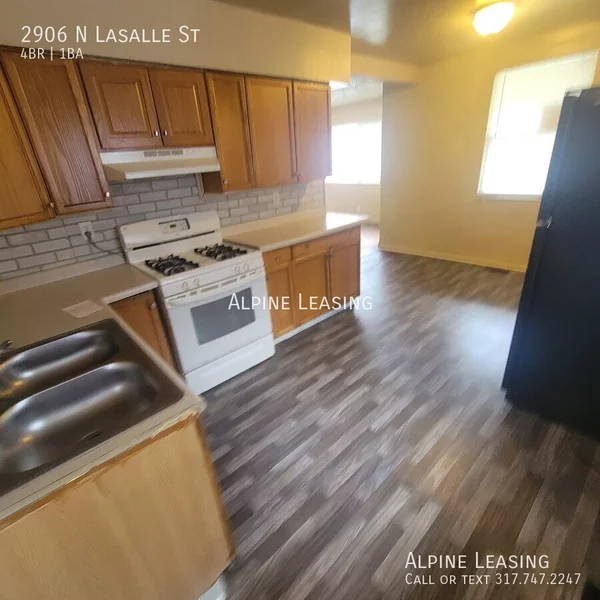 5 bedrooms apartment for rent in Near Eastside - Central Indy, Indianapolis
