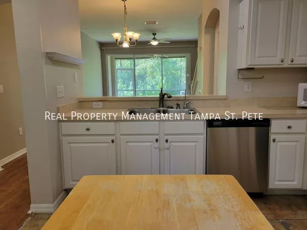 2 bedrooms apartment for rent in Town 'n' Country - West Tampa, Tampa