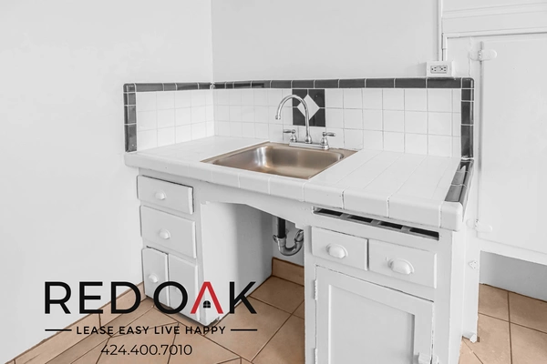 Studio Apartment for rent in Windsor Square - Central Los Angeles, Los Angeles