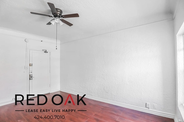 Studio Apartment for rent in Windsor Square - Central Los Angeles, Los Angeles