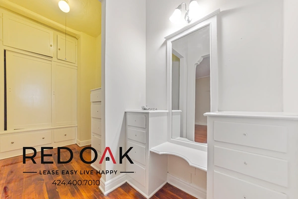 Studio Apartment for rent in Windsor Square - Central Los Angeles, Los Angeles
