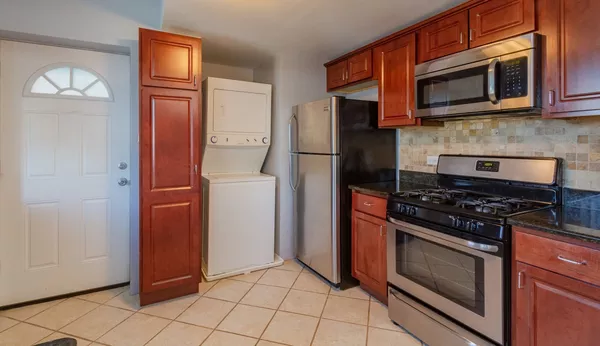 2 bedrooms apartment for rent in West Ridge - Far North Side, Chicago