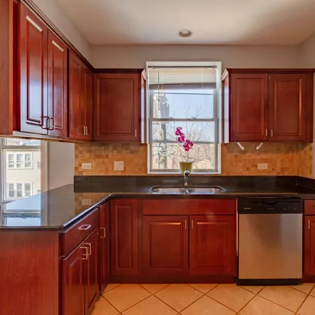 2 bedrooms apartment for rent in West Ridge - Far North Side, Chicago