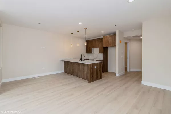 2 bedrooms apartment for rent in Irving Park - Northwest Side, Chicago