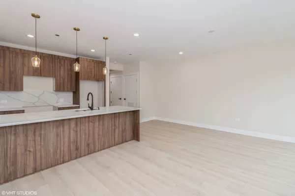 2 bedrooms apartment for rent in Irving Park - Northwest Side, Chicago