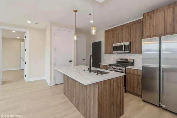 2 bedrooms apartment for rent in Irving Park - Northwest Side, Chicago
