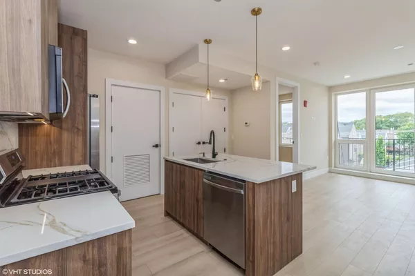 2 bedrooms apartment for rent in Irving Park - Northwest Side, Chicago