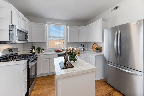 2 bedrooms apartment for rent in Andersonville - Far North Side, Chicago