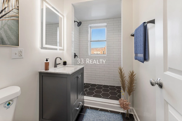 2 bedrooms apartment for rent in Andersonville - Far North Side, Chicago