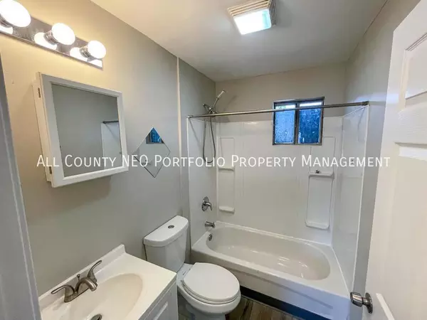2 bedrooms apartment for rent in Westgate - West Columbus, Columbus