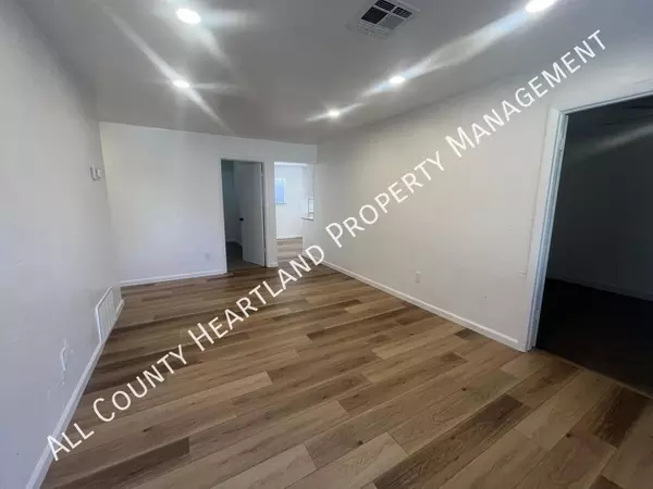 4 bedrooms apartment for rent in Ross Heights - Central OKC, Oklahoma City