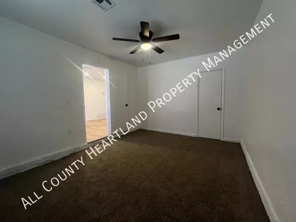 4 bedrooms apartment for rent in Ross Heights - Central OKC, Oklahoma City