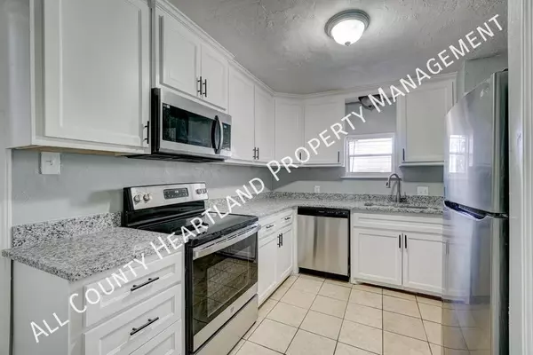 4 bedrooms apartment for rent in Ross Heights - Central OKC, Oklahoma City