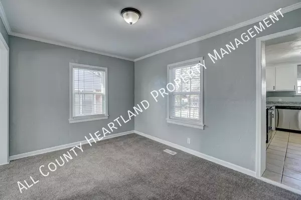 4 bedrooms apartment for rent in Ross Heights - Central OKC, Oklahoma City
