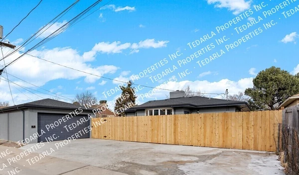 5 bedrooms apartment for rent in Stapleton - East Denver, Denver