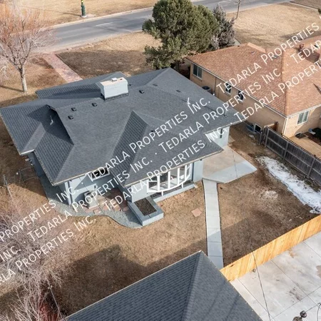 5 bedrooms apartment for rent in Stapleton - East Denver, Denver
