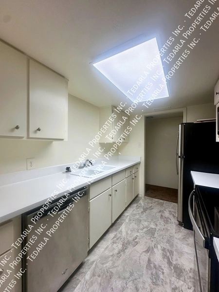2 bedrooms apartment for rent in Washington Virginia Vale - East Denver, Denver