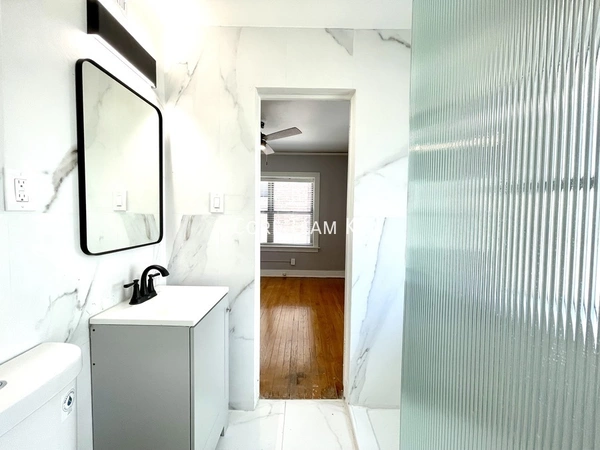 2 bedrooms apartment for rent in Country Club Plaza - KCMO, Kansas City
