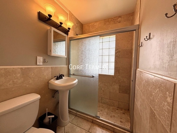 2 bedrooms apartment for rent in Country Club Plaza - KCMO, Kansas City