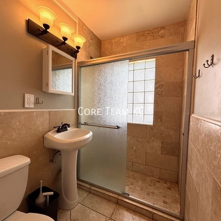 2 bedrooms apartment for rent in Country Club Plaza - KCMO, Kansas City