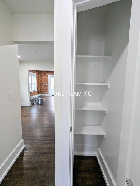2 bedrooms apartment for rent in Midtown-Westport - KCMO, Kansas City