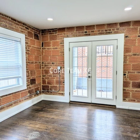 2 bedrooms apartment for rent in Midtown-Westport - KCMO, Kansas City