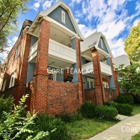 2 bedrooms apartment for rent in Midtown-Westport - KCMO, Kansas City