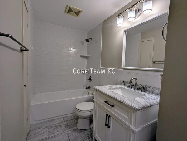 3 bedrooms apartment for rent in Armour Hills - KCMO, Kansas City