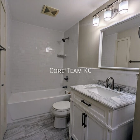 3 bedrooms apartment for rent in Armour Hills - KCMO, Kansas City