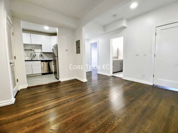 2 bedrooms apartment for rent in Midtown-Westport - KCMO, Kansas City