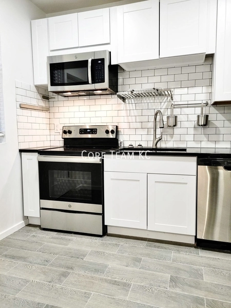 2 bedrooms apartment for rent in Midtown-Westport - KCMO, Kansas City