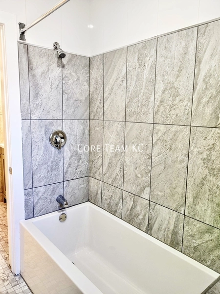 2 bedrooms apartment for rent in Midtown-Westport - KCMO, Kansas City