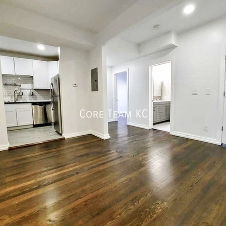 2 bedrooms apartment for rent in Midtown-Westport - KCMO, Kansas City