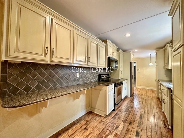3 bedrooms apartment for rent in Sunset Hill - KCMO, Kansas City