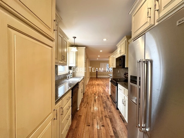 3 bedrooms apartment for rent in Sunset Hill - KCMO, Kansas City