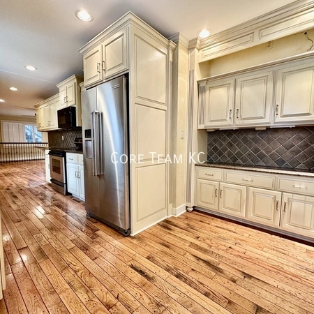 3 bedrooms apartment for rent in Sunset Hill - KCMO, Kansas City