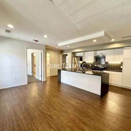 1 bedroom apartment for rent in Country Club Plaza - KCMO, Kansas City
