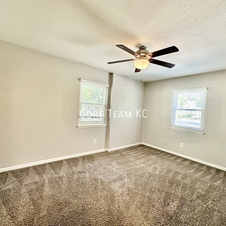 2 bedrooms apartment for rent in Ivanhoe - KCMO, Kansas City