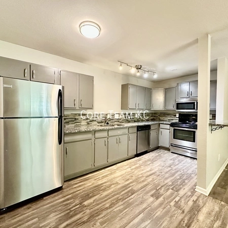 2 bedrooms apartment for rent in Ivanhoe - KCMO, Kansas City