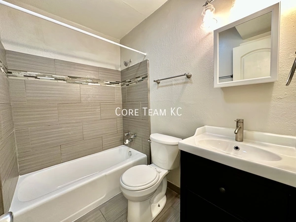 2 bedrooms apartment for rent in Ivanhoe - KCMO, Kansas City