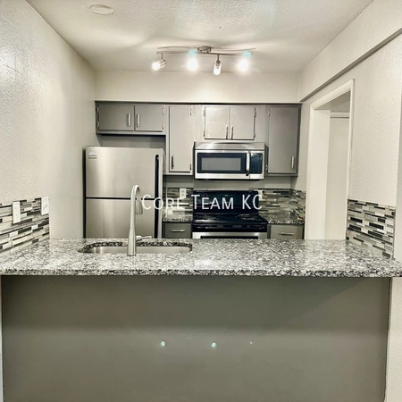 2 bedrooms apartment for rent in Ivanhoe - KCMO, Kansas City