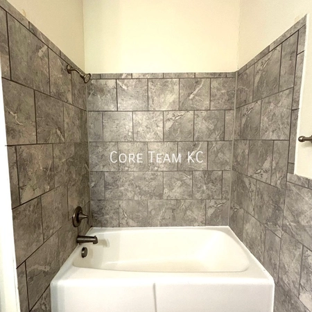 1 bedroom apartment for rent in Midtown-Westport - KCMO, Kansas City