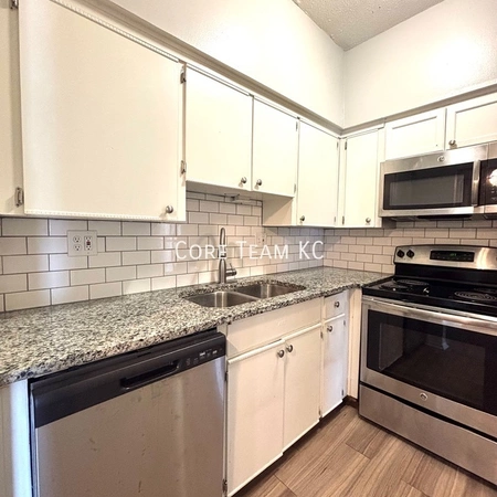 1 bedroom apartment for rent in Midtown-Westport - KCMO, Kansas City