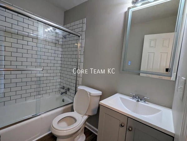 2 bedrooms apartment for rent in Ivanhoe - KCMO, Kansas City
