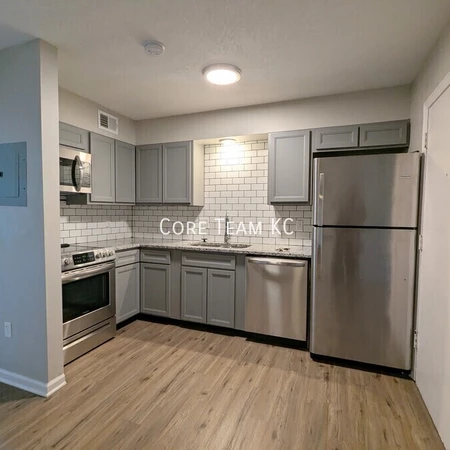 2 bedrooms apartment for rent in Ivanhoe - KCMO, Kansas City