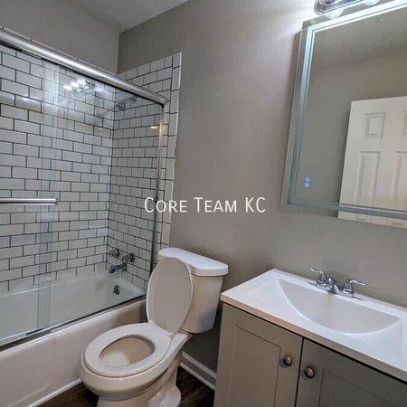 2 bedrooms apartment for rent in Ivanhoe - KCMO, Kansas City