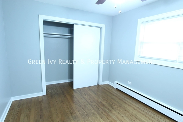 3 bedrooms apartment for rent in Jefferson Park - Far North Side, Chicago